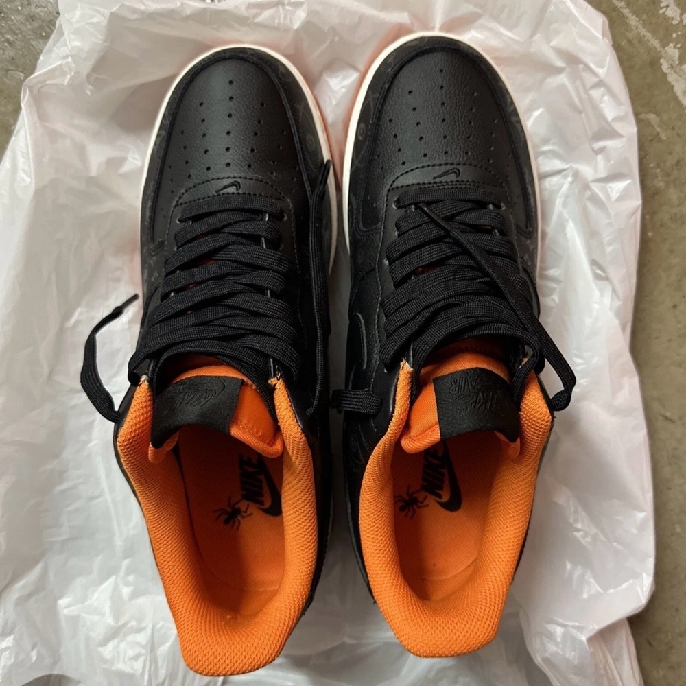 Nike Men’s Black Sneakers with Orange Lining- No Box